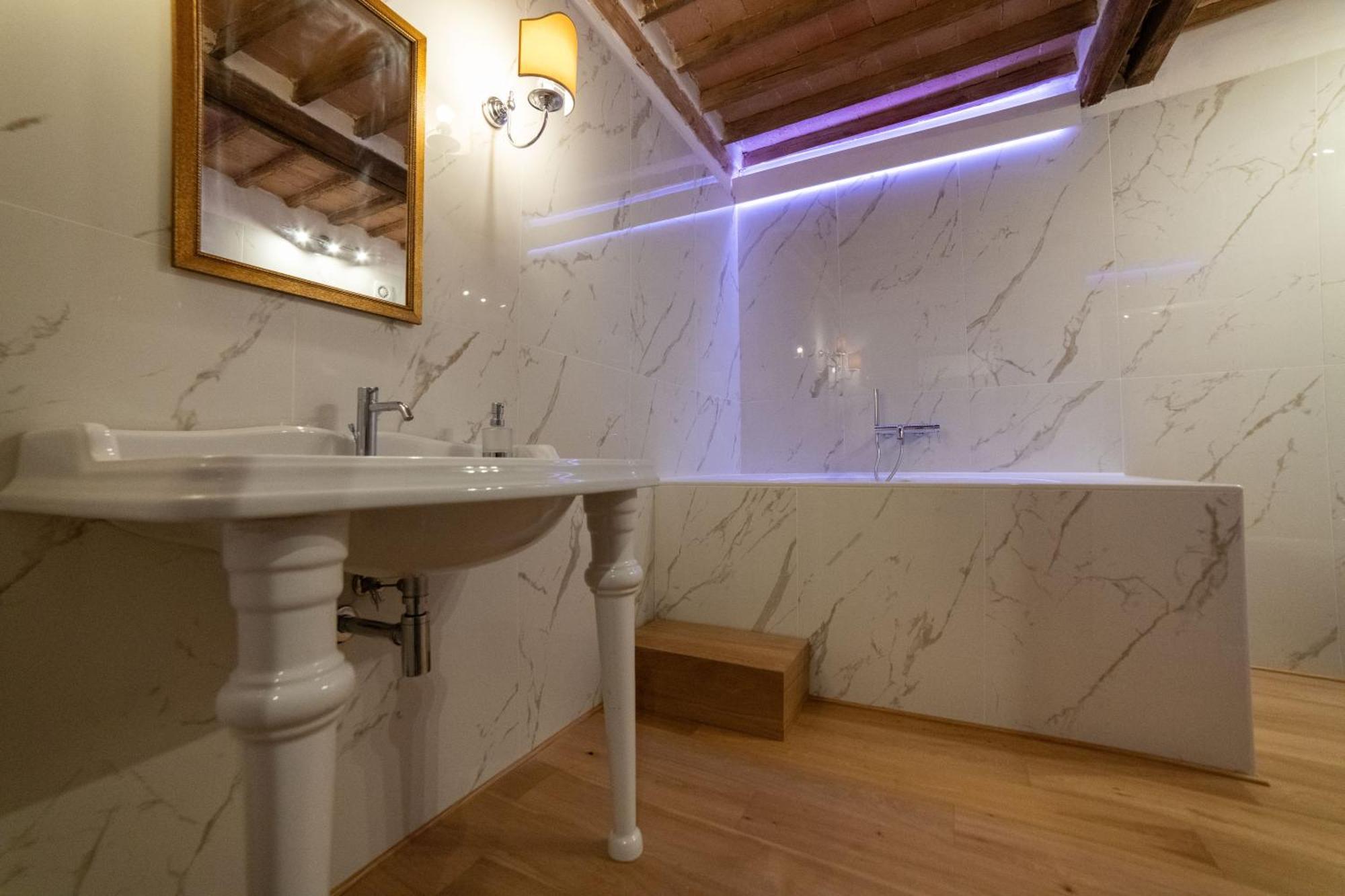 The Rose Suite Siena Exterior photo